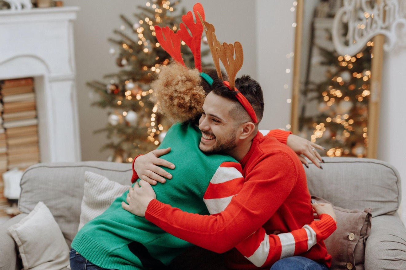 Make Holiday Magic with a Prelit Christmas Tree